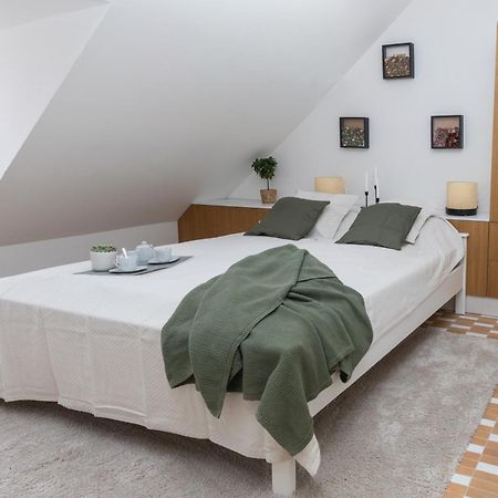 Pecsely House Apartman Eksteriør billede
